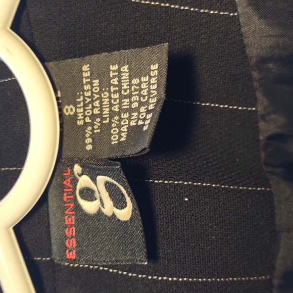Essential g Sz.8 petite Black with pinstripes excellent condition. - Picture 2 of 4